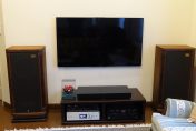 TANNOY Turnberry/GR & テレビの壁ピタ取り付け設置施工例